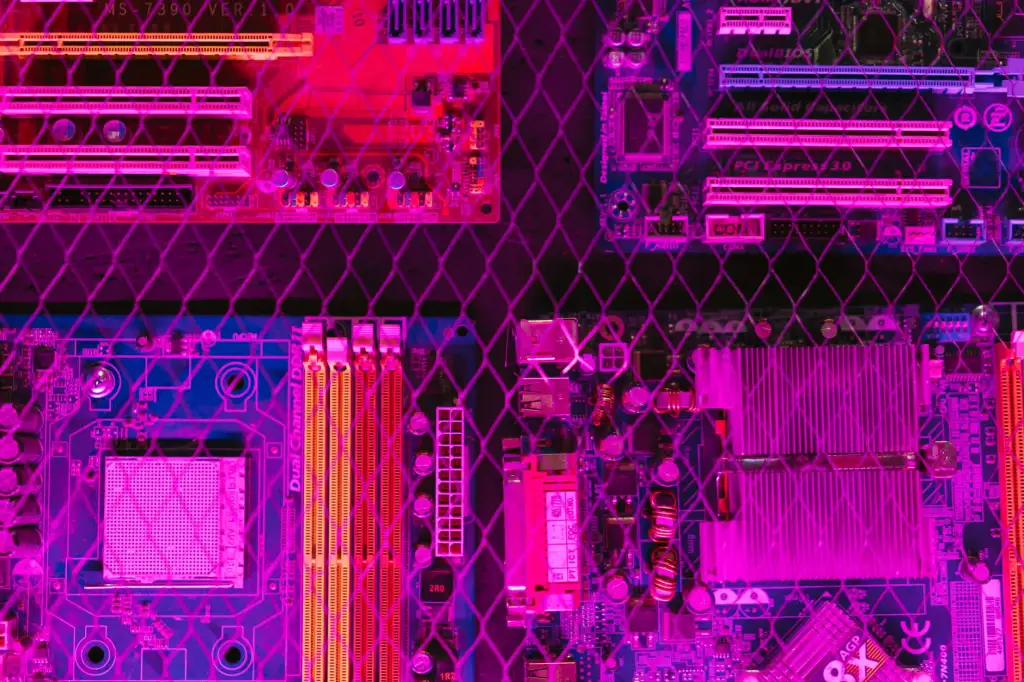 聚氨酯筛网与冲孔筛网在砂石厂筛分作业中的选型要点正文配图 1